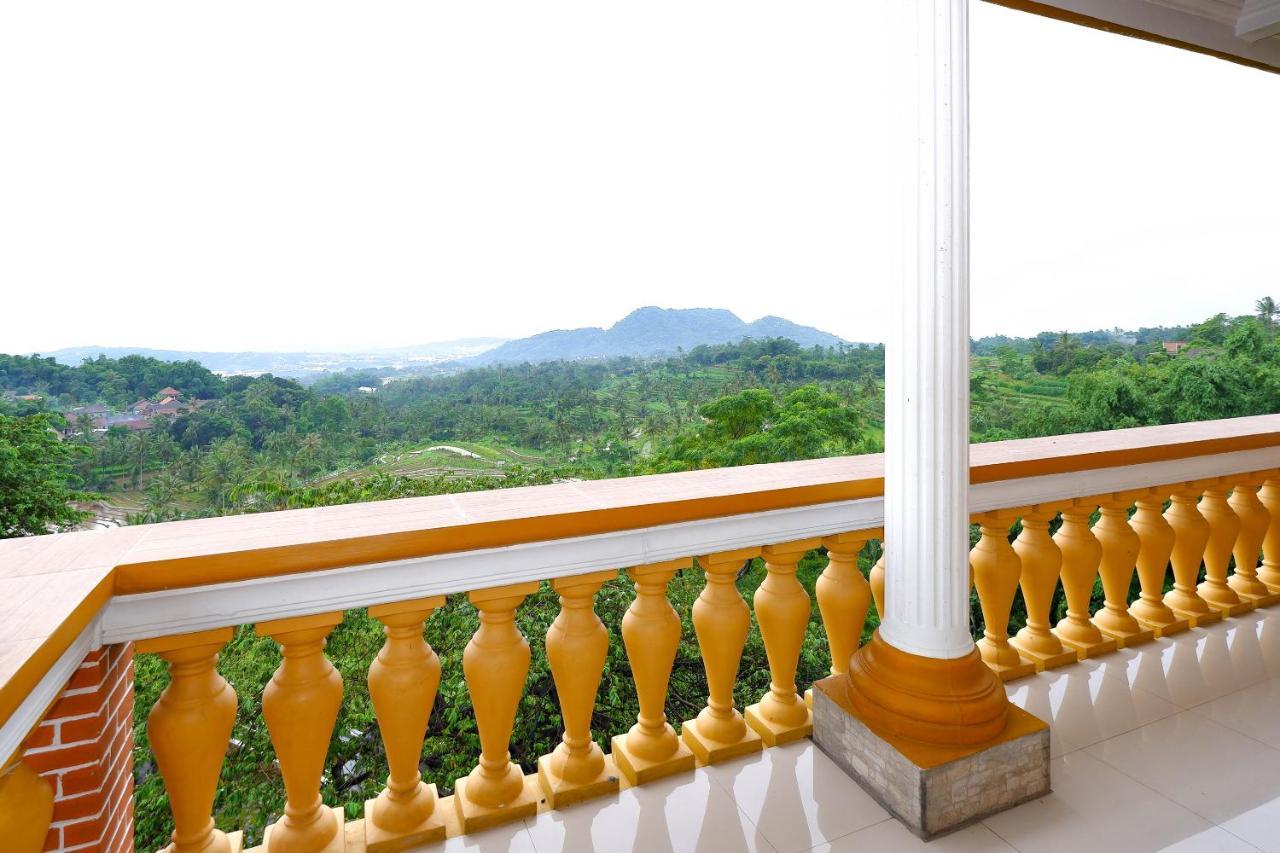 Oyo 3125 Hotel Taman Sari Semarang Buitenkant foto
