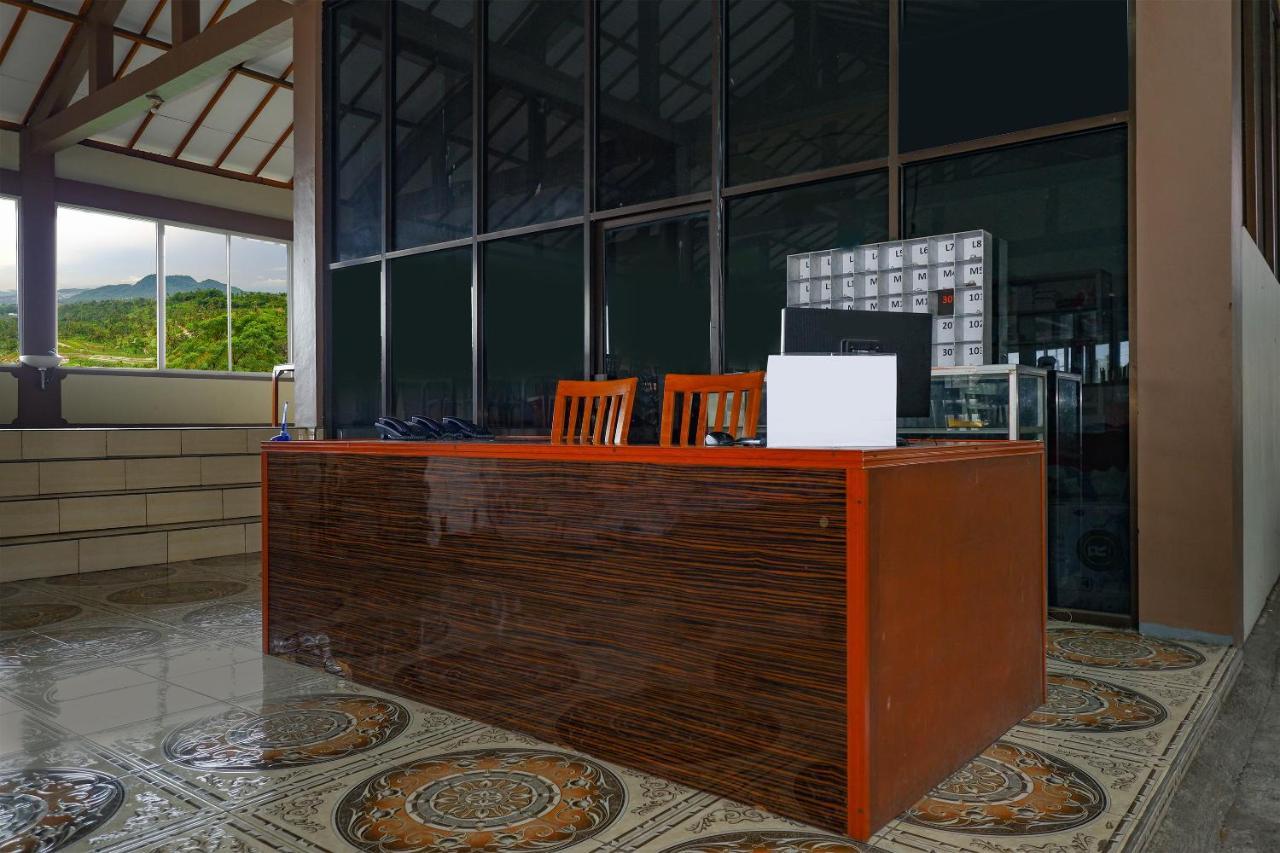 Oyo 3125 Hotel Taman Sari Semarang Buitenkant foto
