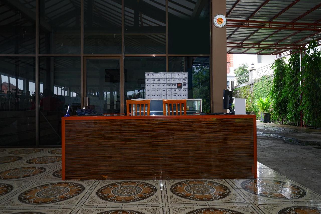 Oyo 3125 Hotel Taman Sari Semarang Buitenkant foto